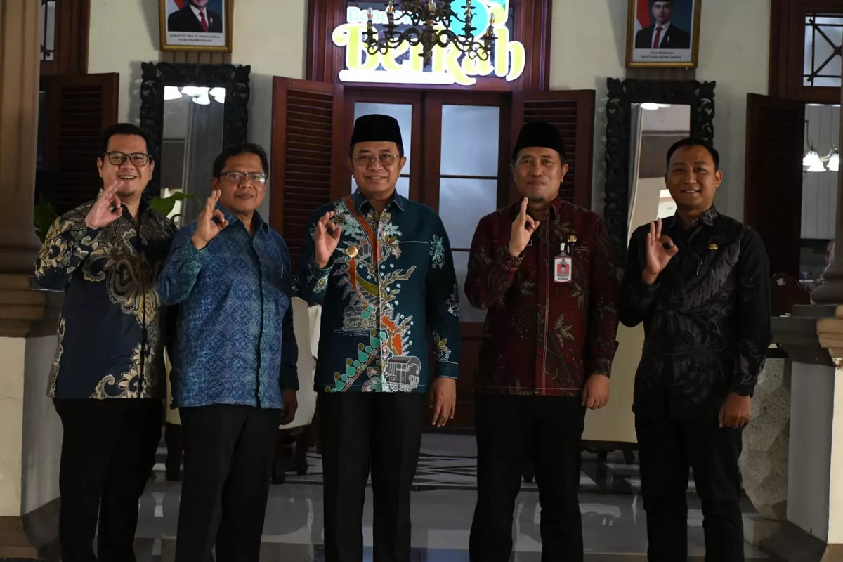 Transformasi pelayanan kesehatan terus didorong di Bondowoso. Bupati Bondowoso Dr. KH. Abd Hamid Wahid menerima audiensi PT SOMA–SiCare terkait pengembangan layanan homecare berbasis digital yang memungkinkan masyarakat mendapatkan pendampingan kesehatan 