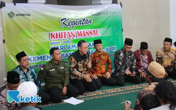 HAB ke-80, 120 Anak Yatim-Duafa Ikuti Khitan Massal Modern Gratis Kemenag Bondowoso Sumber: Ketik | Media Kolaborasi Indonesia.